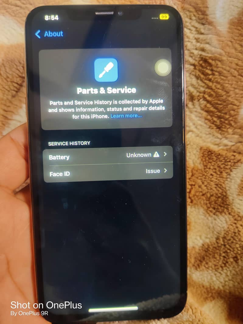 Apple iPhone XS Max 4