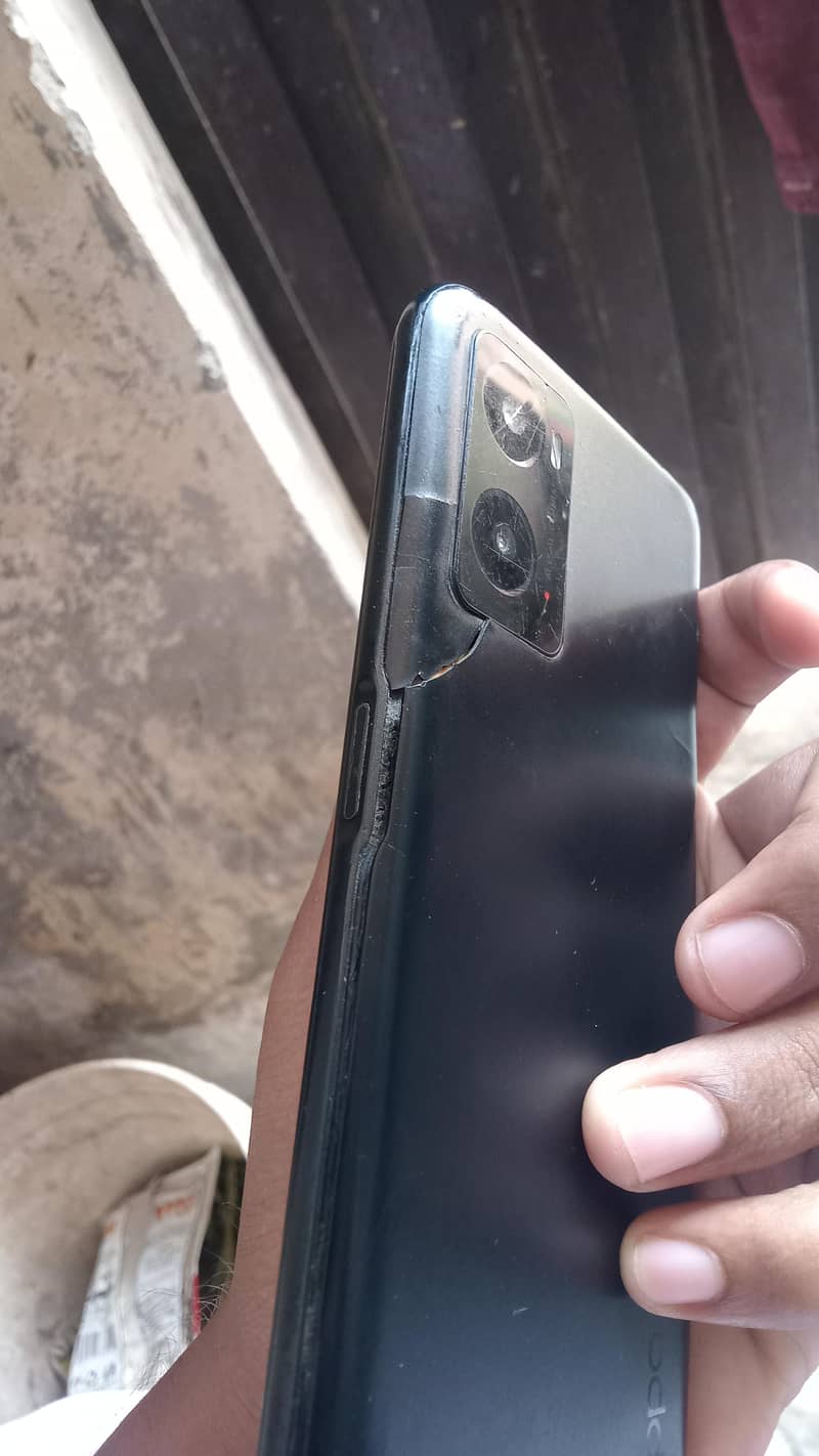 OPPO A76 4