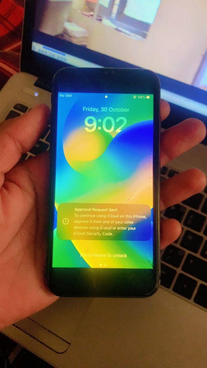 Apple iPhone 8 0