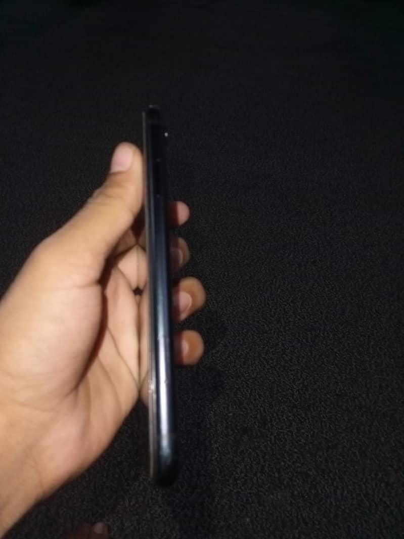 Apple iPhone XR 1
