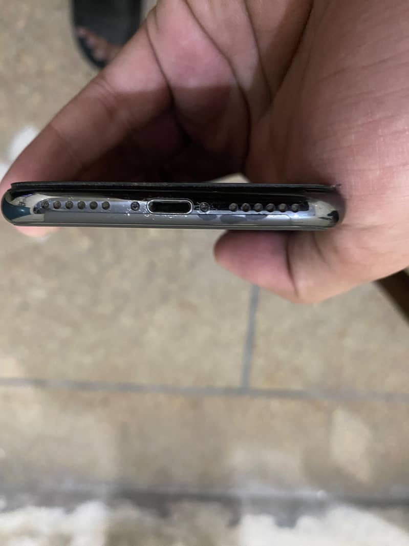 Apple iPhone X 1
