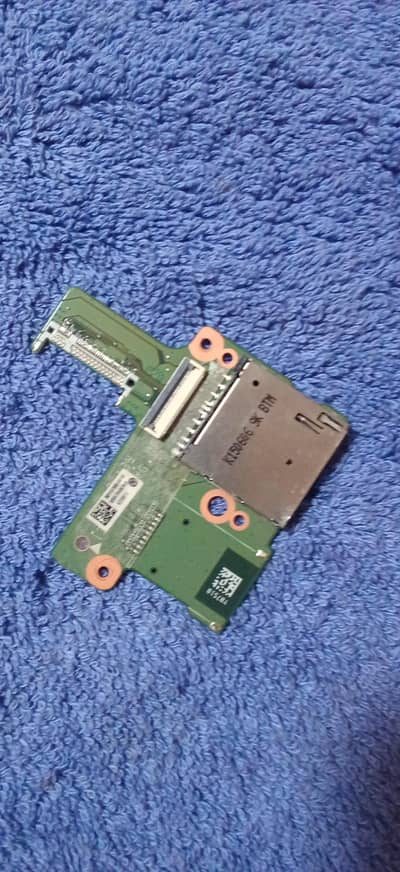 K150606 - Laptop SD Card Reader  Daughter Board