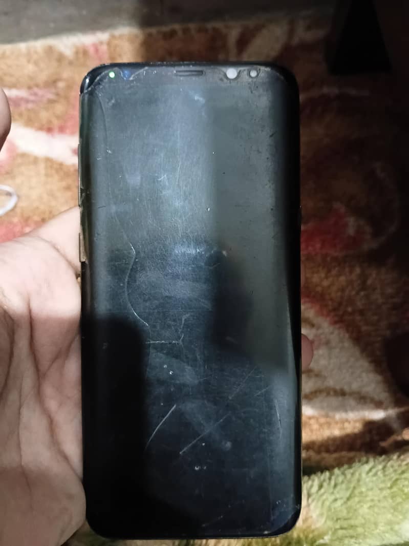 Samsung Mobile S8 Plus 1