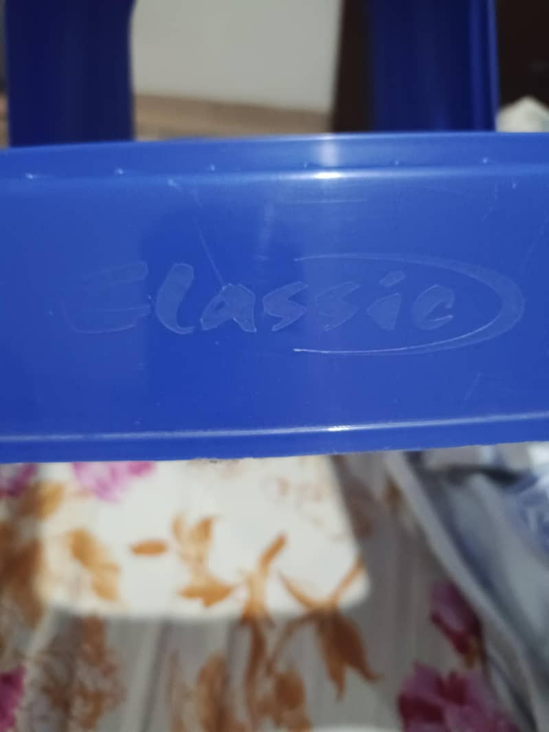 plastic stool 1