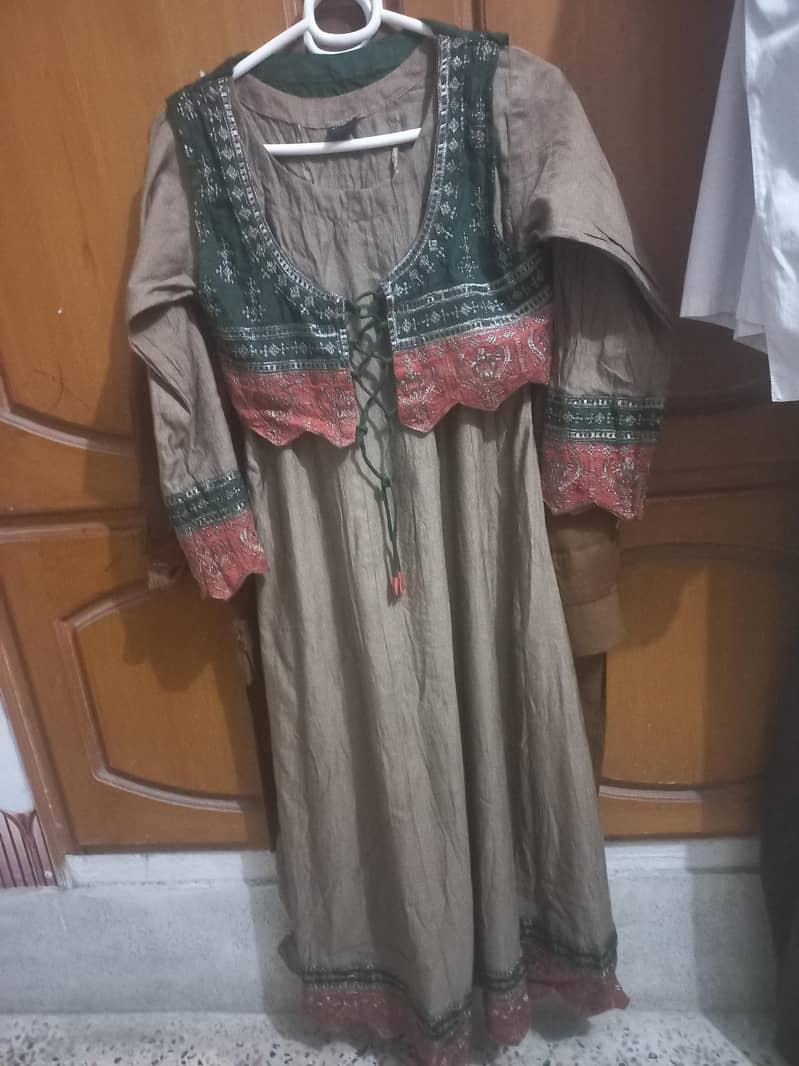preloved clothes . 10/10 condition 0