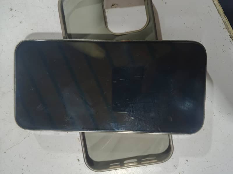 Apple iPhone 13 Pro Max 1