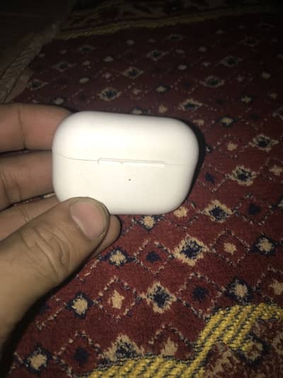 Earbuds at an affordable price urgent sale condition 10/10
