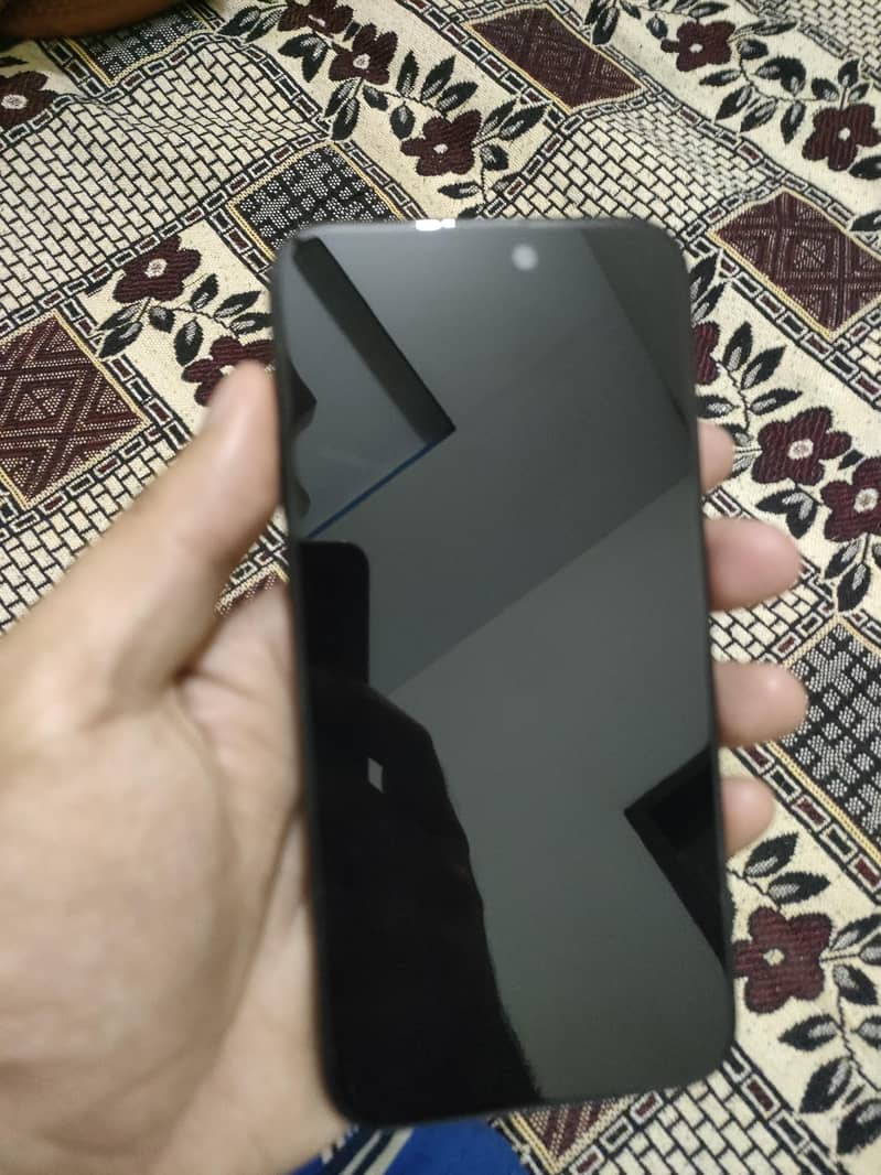 Apple iPhone 15 Pro Max 3