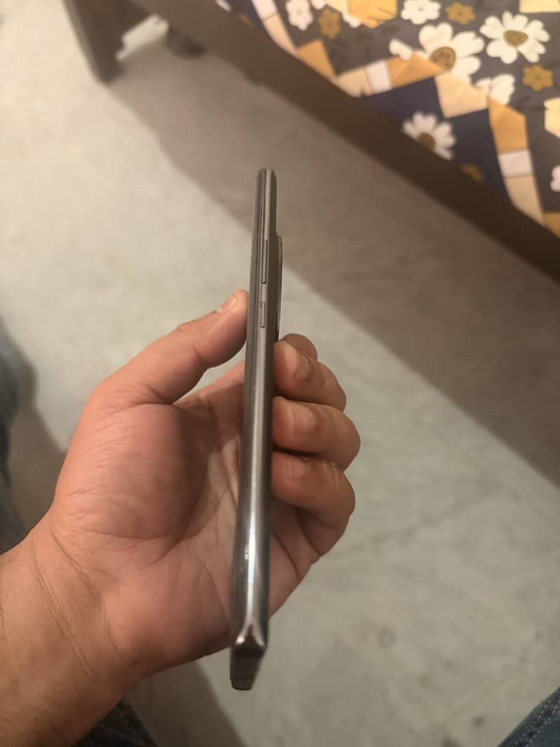 Infinix Zero 40 6