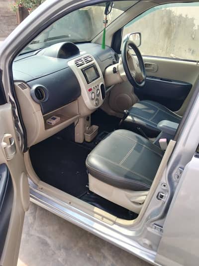 Nissan Otti 2010