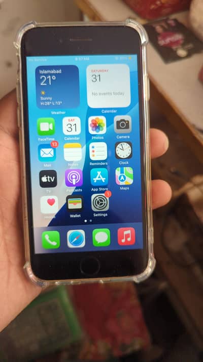 Apple iPhone SE
