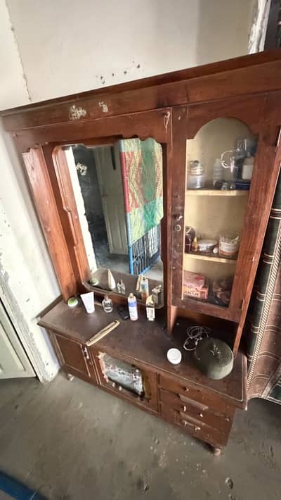 Dresser (singhar)