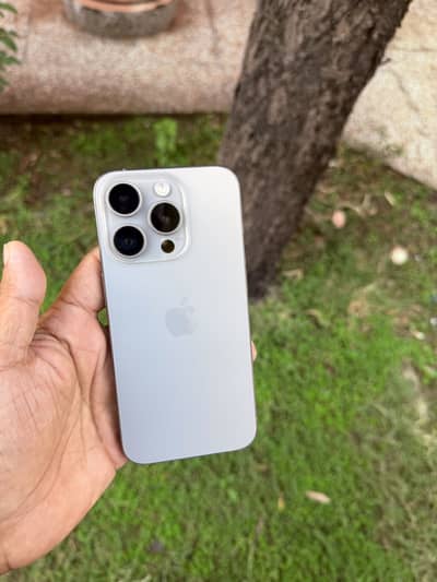 Apple iPhone 15 Pro