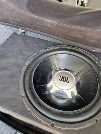 JBL 12" Subwoofer + Worldtech 4-Channel Amplifier