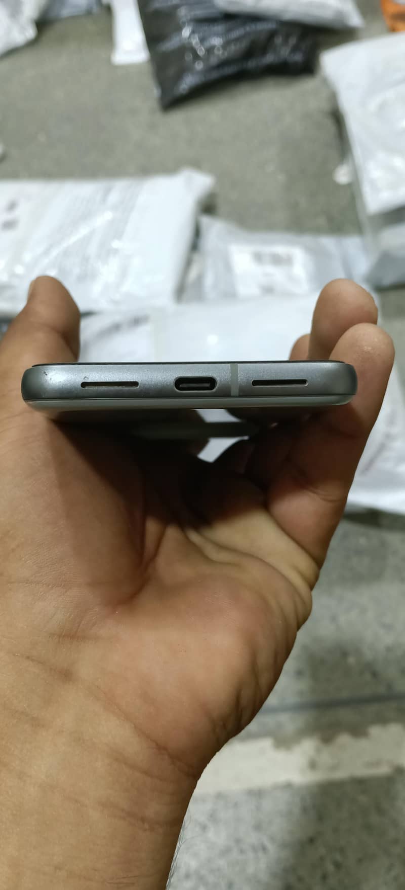 Google Pixel 8 3