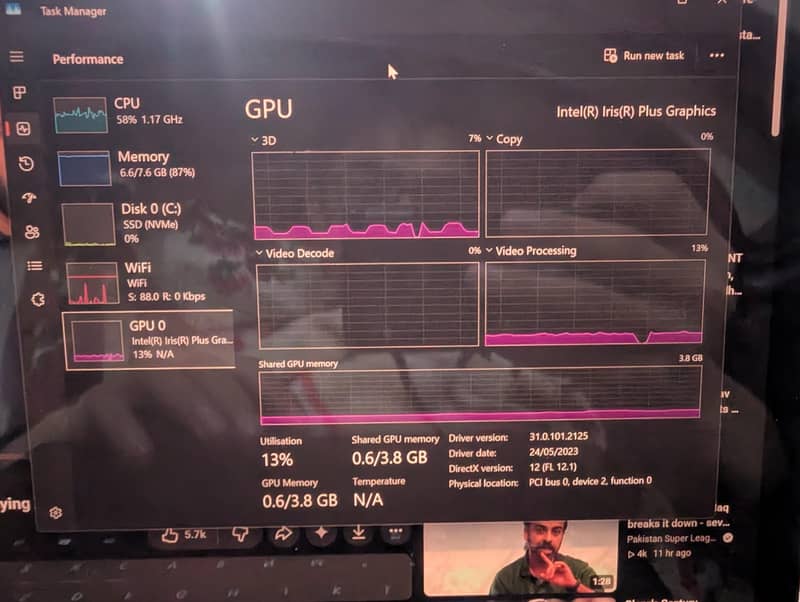 Touchscreen Laptop 1