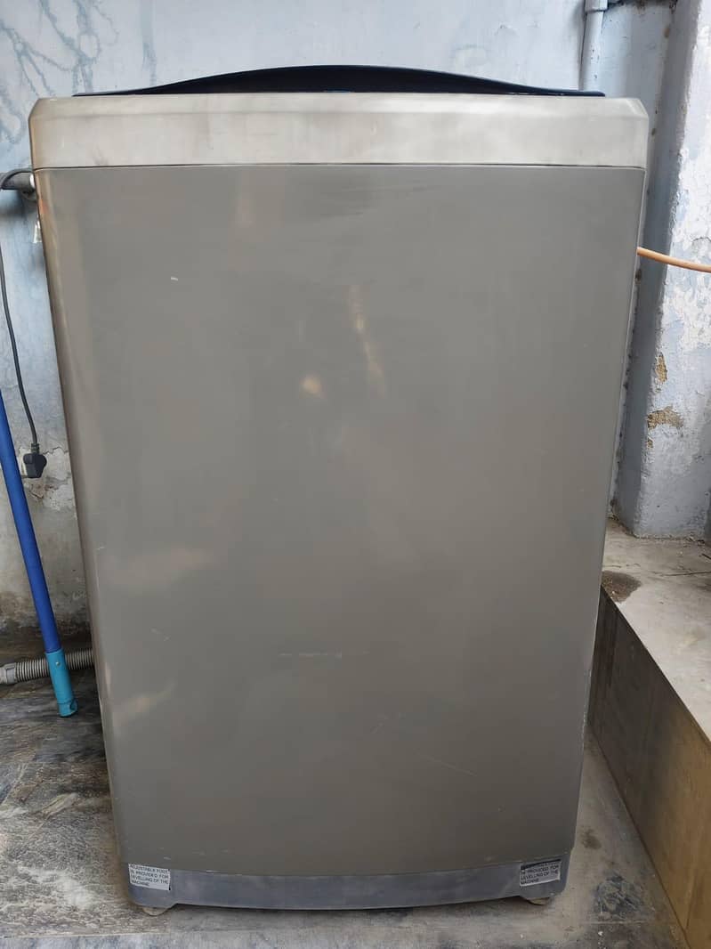 HAIER Automatic wasing machine (less used) 1