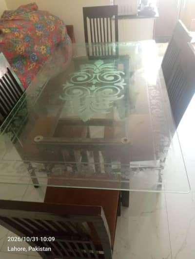 Good Condition Dining Tables with 6 Chairs