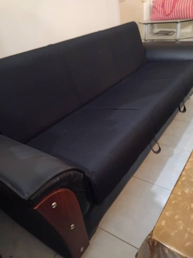 Three seater sofa 0