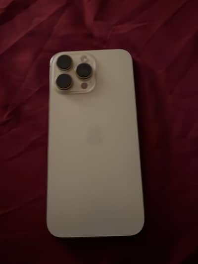 Apple iPhone 16 Pro Max