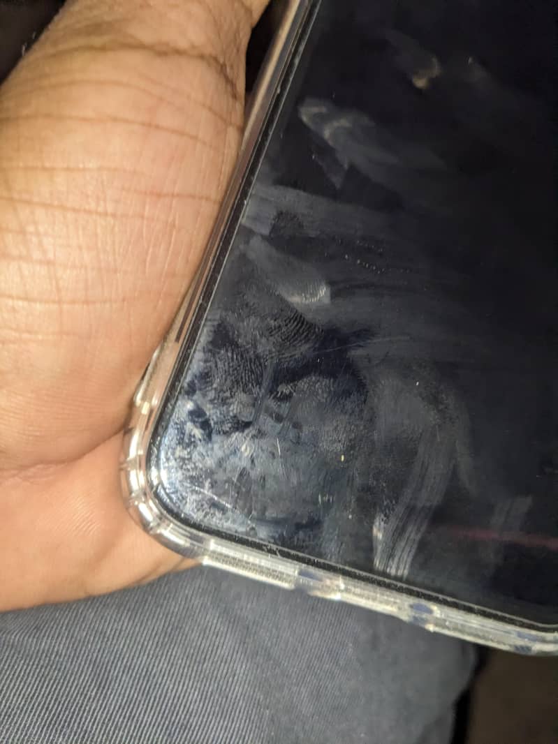 Apple iPhone 11 3