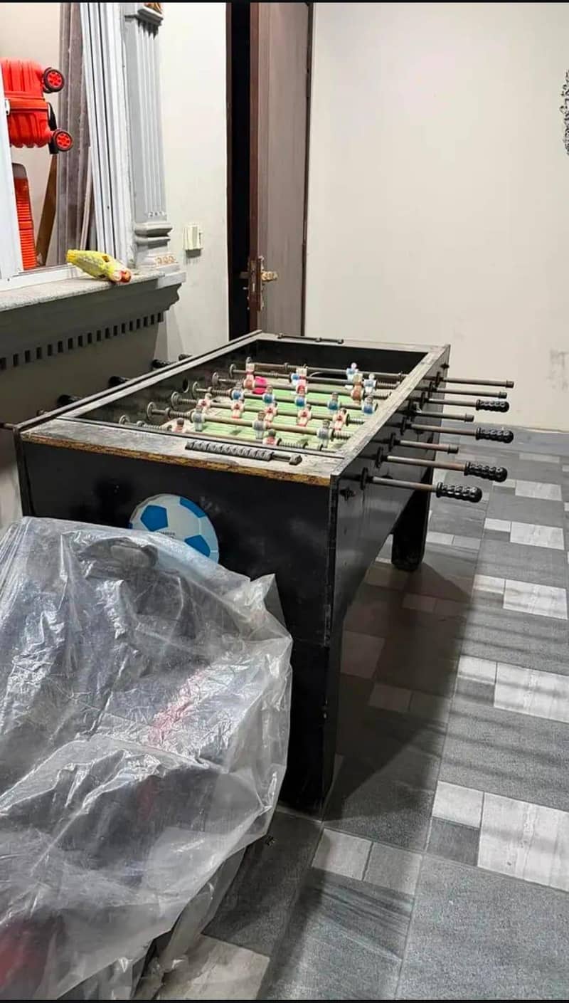 Game Table in Good Condition 2