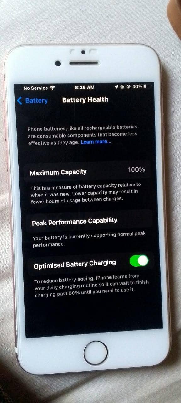 Apple iPhone 7 0