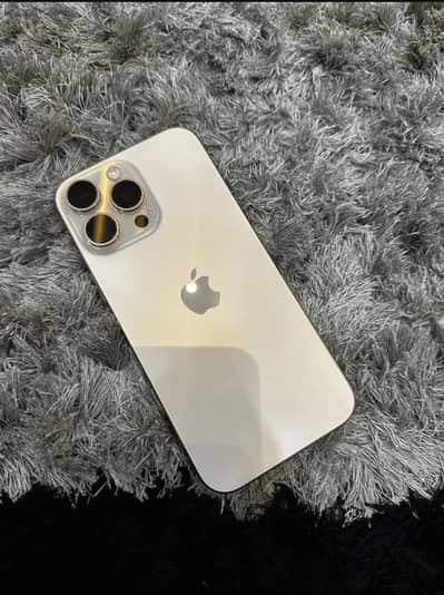 Apple iPhone 16 Pro Max