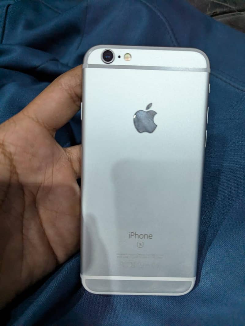 Apple iPhone 6S 1