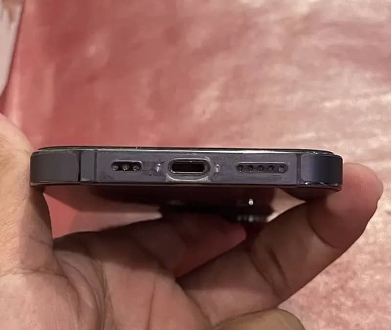 Apple iPhone 14 Pro 1