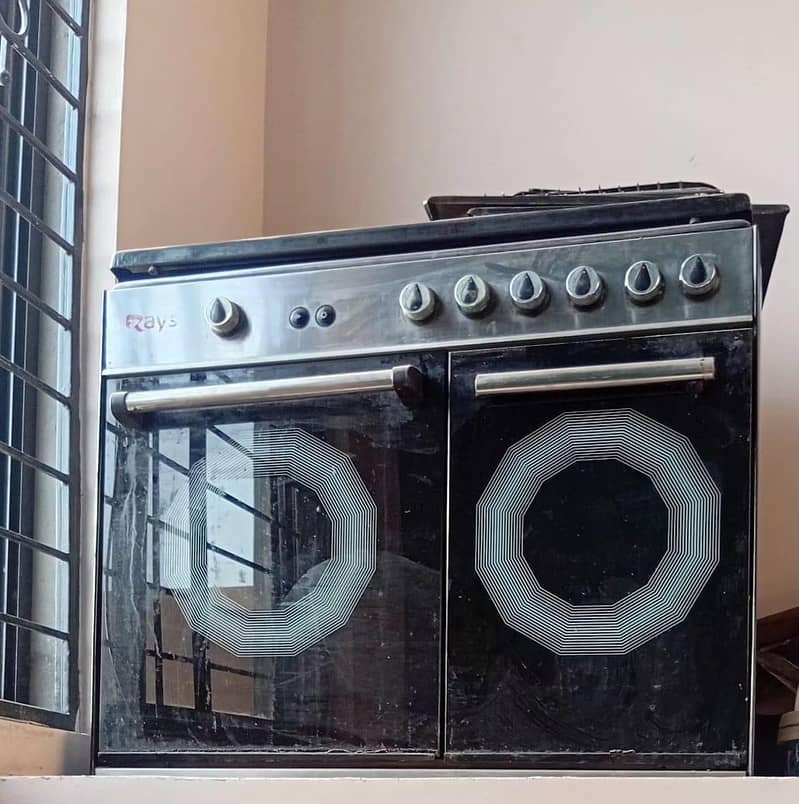Selling Rays cooking Range in Mint Condition 0