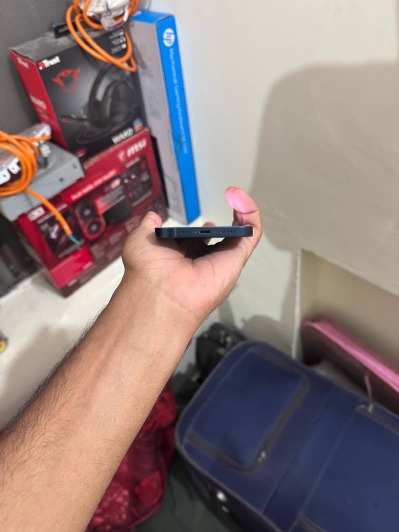IPHONE 13 SIM WORKING 8