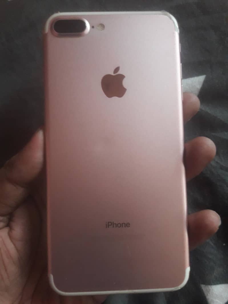 Apple iPhone 7 Plus 0