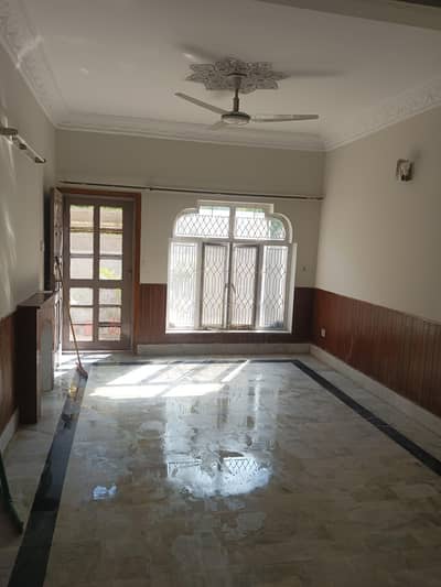 G-11/3 Size 30*60 Ground Floor Portion For Rent