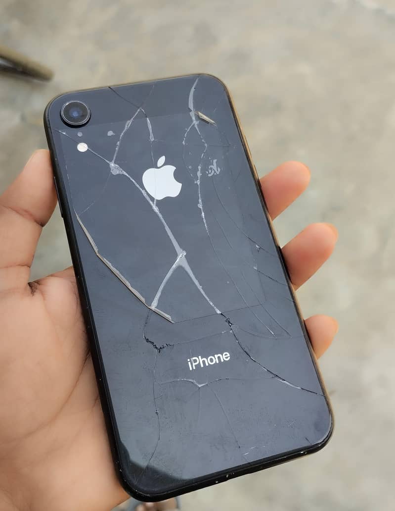 Apple iPhone XR 1