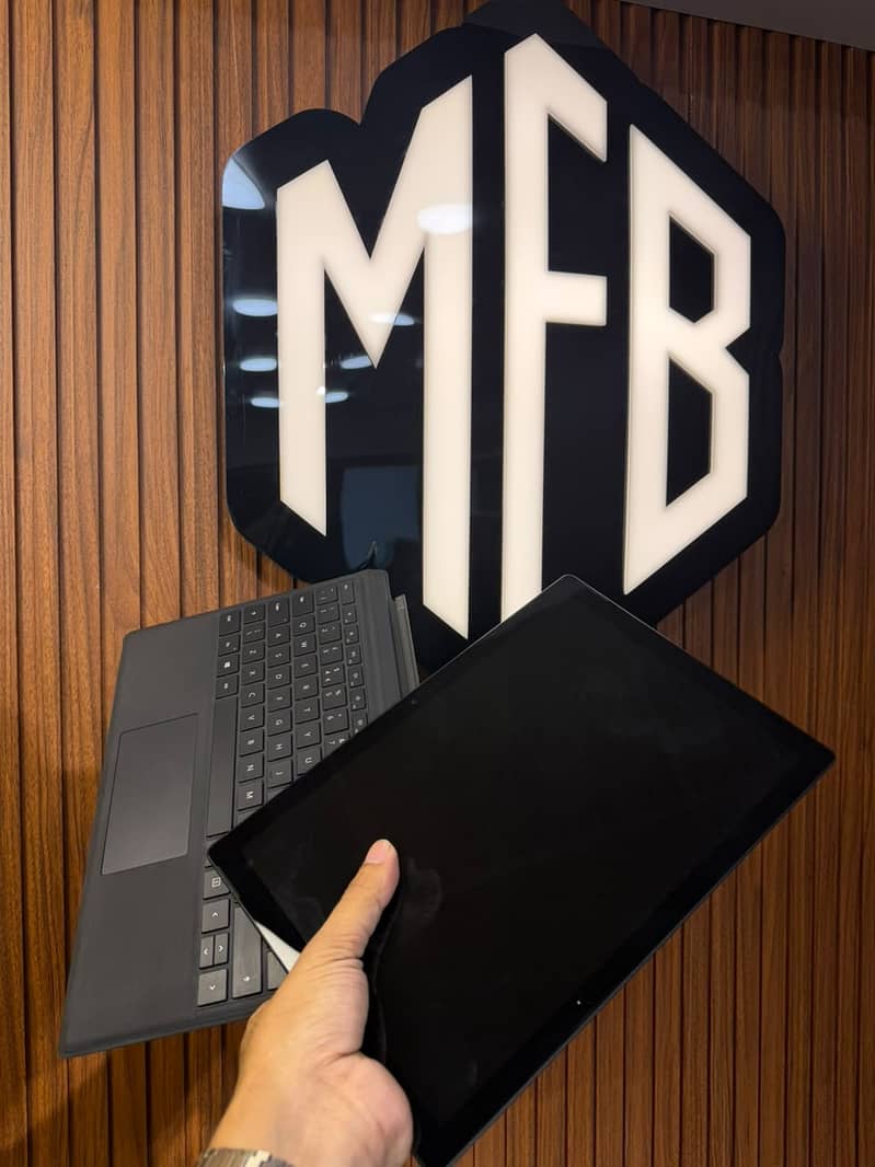 Microsoft Surface Pro 7 Plus – Core i7 11th Gen 0