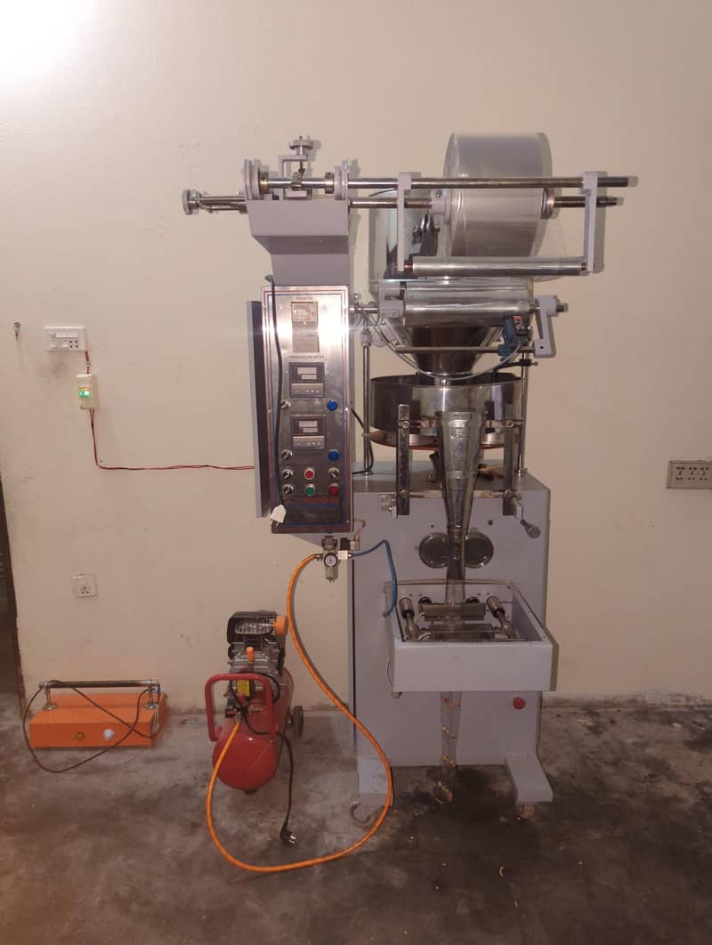 papad salnty packing machine 0