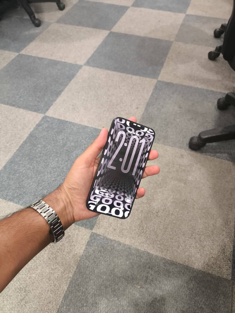 iPhone 15 Pro Max waterproof 1