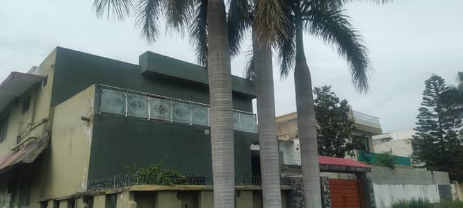 House For Grabs In 2800 Square Feet Islamabad