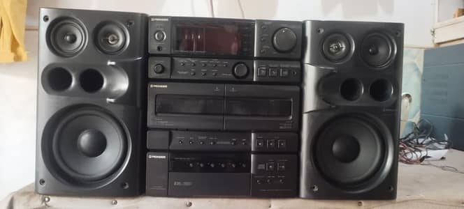 Pioneer Complete Set. . . With Remote