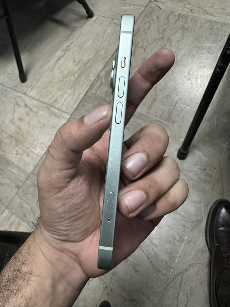Apple iPhone 15 1