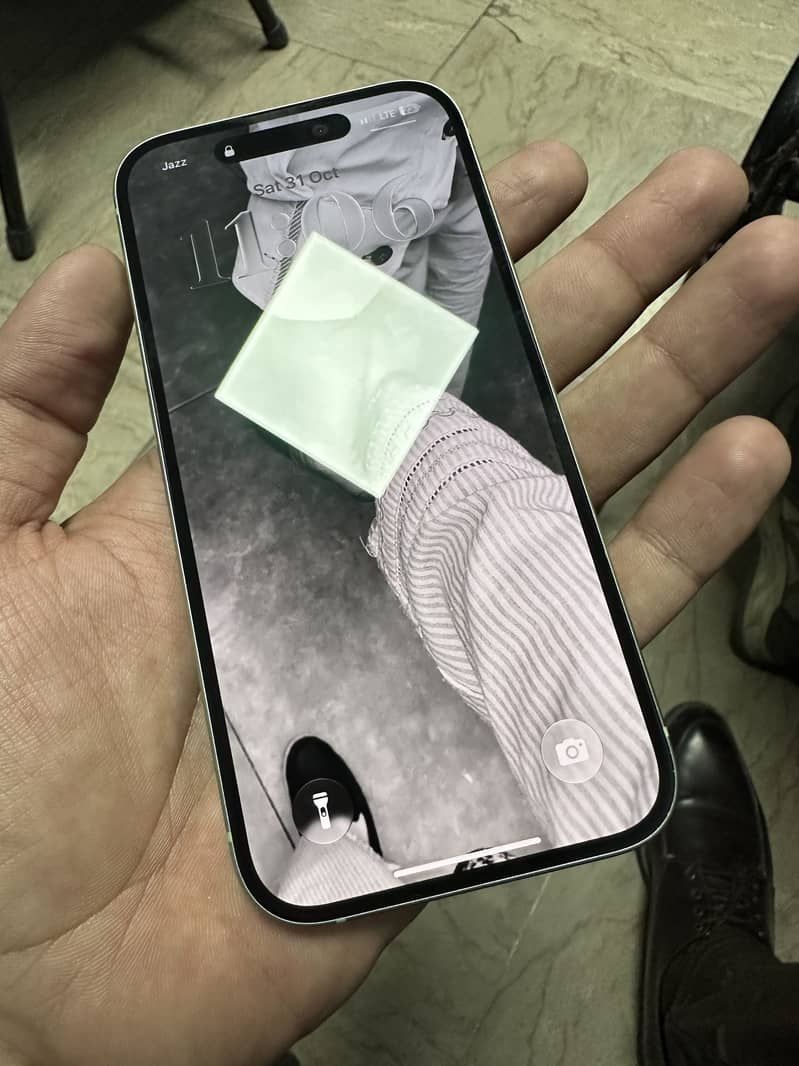 Apple iPhone 15 5