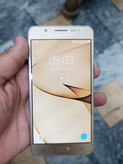 Samsung Mobile J5