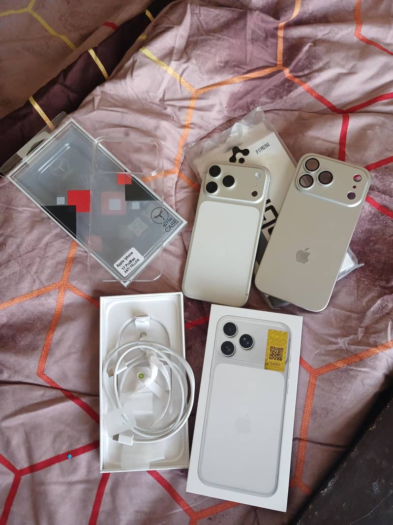 Apple iPhone 17 Pro Max 1