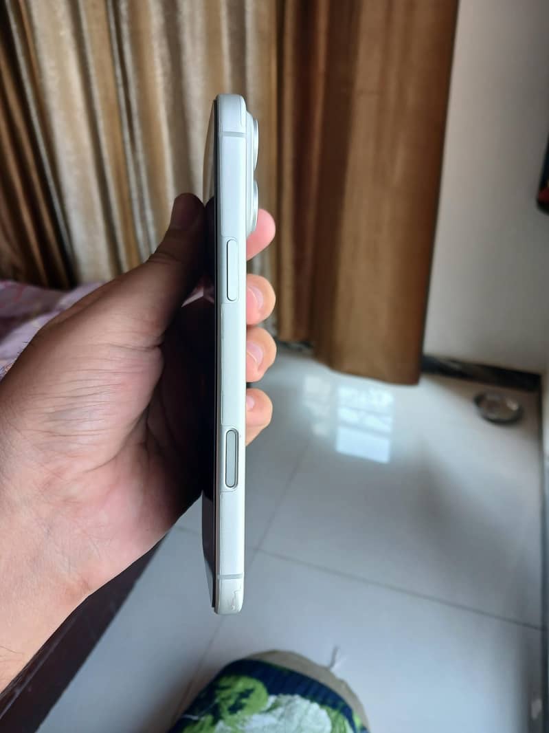 Apple iPhone 17 Pro Max 7