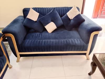 7 seater sofa set with table