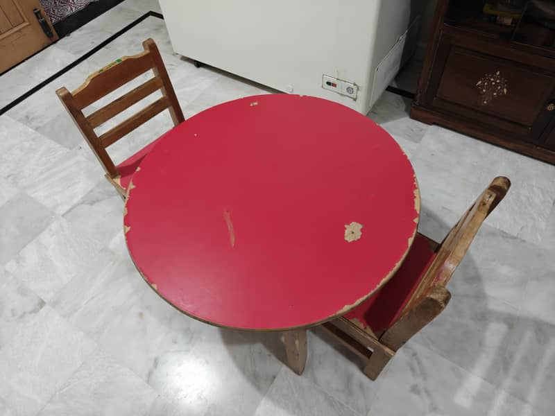 Children's study table 2