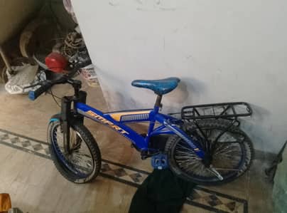 bilkul new  cycle hai