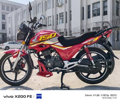Honda cb150f Just as New