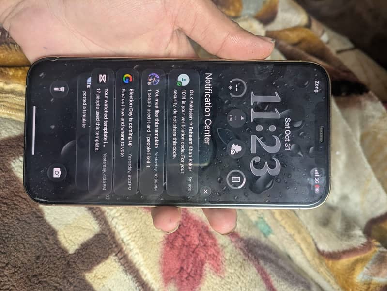 Apple iPhone 12 0